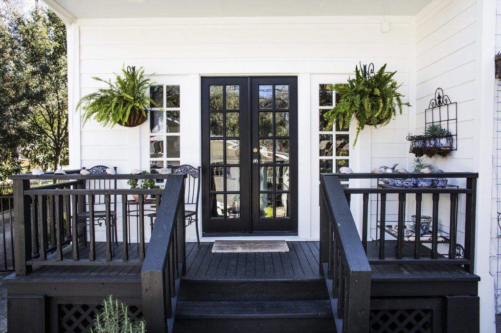 Picture of: Black Painted Porch – Photos & Ideas  Houzz