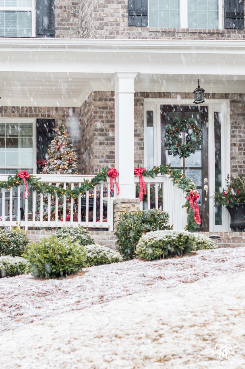 Picture of: Classic Christmas Decor for a Traditional Front Porch – Kelley Nan