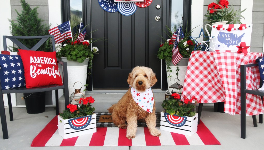 Picture of: Easy th of July Front Porch Decorating Ideas  Fun