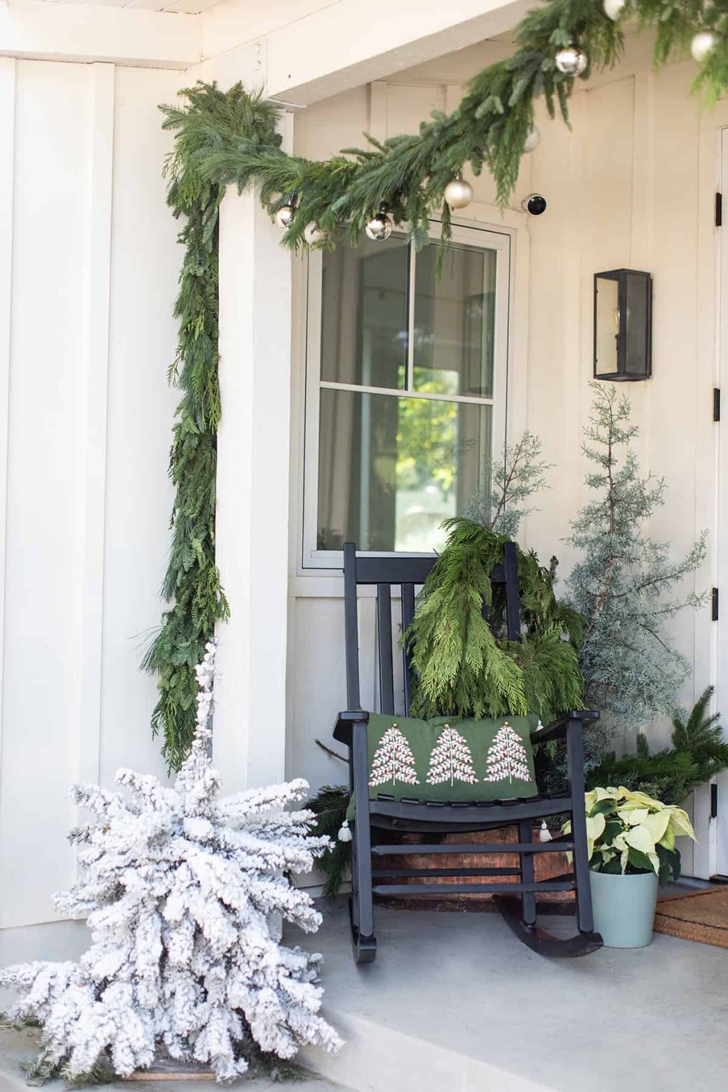 Picture of: Front Porch Christmas Ideas – Sugar and Charm
