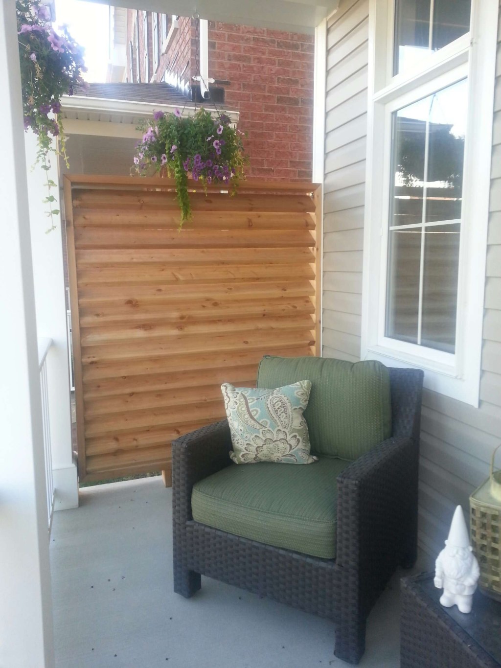Picture of: Front Porch Privacy – Photos & Ideas  Houzz