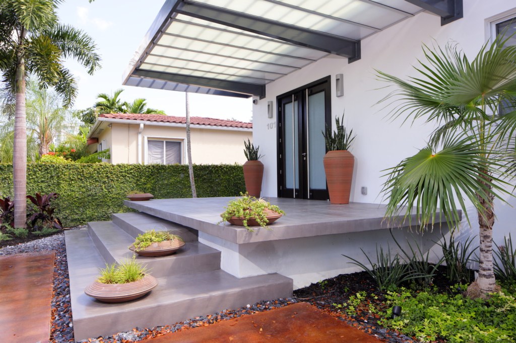 Picture of: Ideas to Making Plain Concrete Front Porch Look More Attractive
