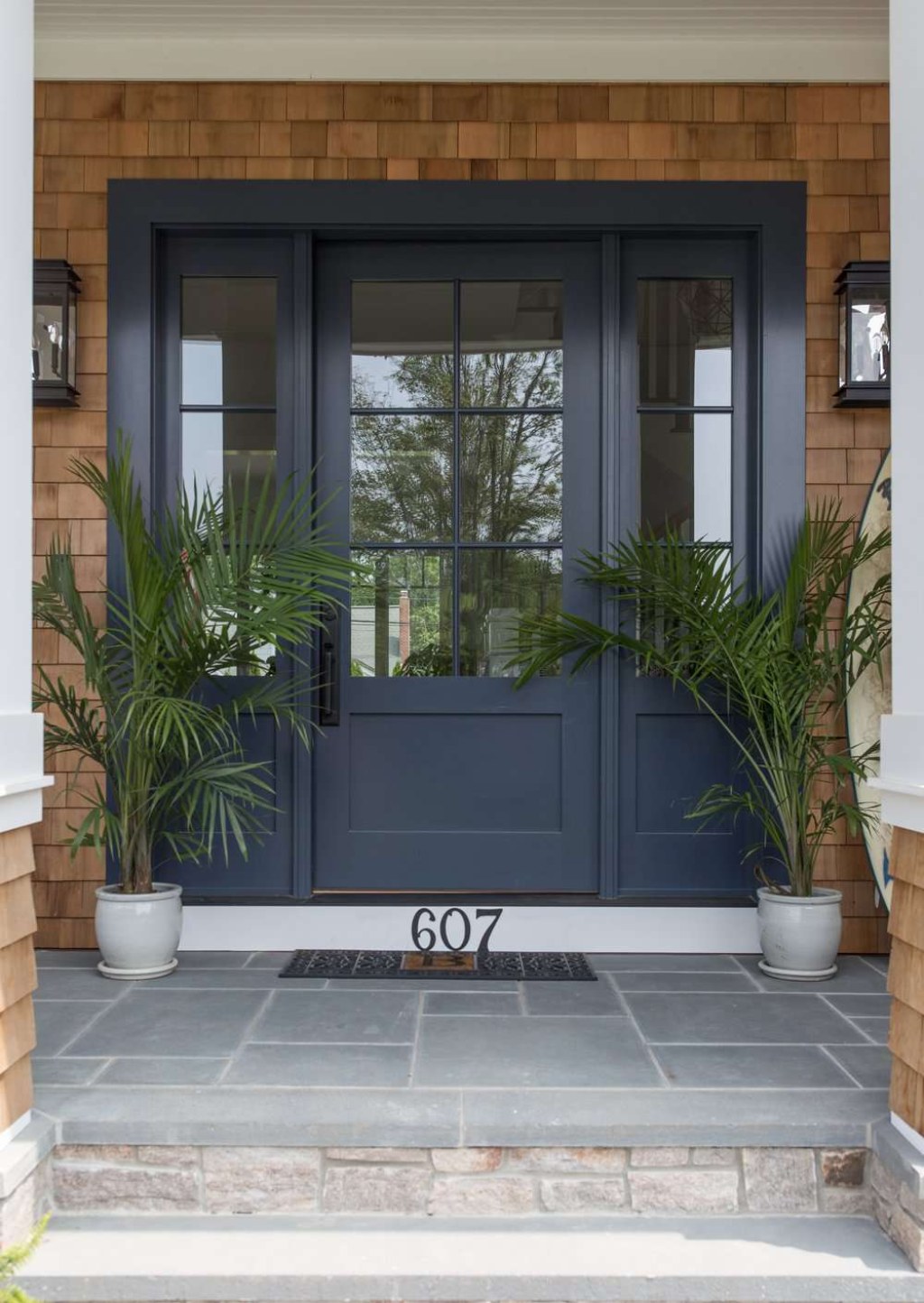 Picture of: Warm and Welcoming Front Porch Ideas